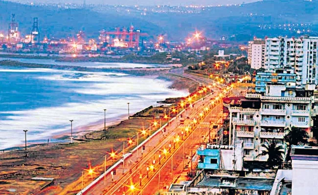 Nasscom Deloitte Survey: Visakhapatnam Emerging It City - Sakshi