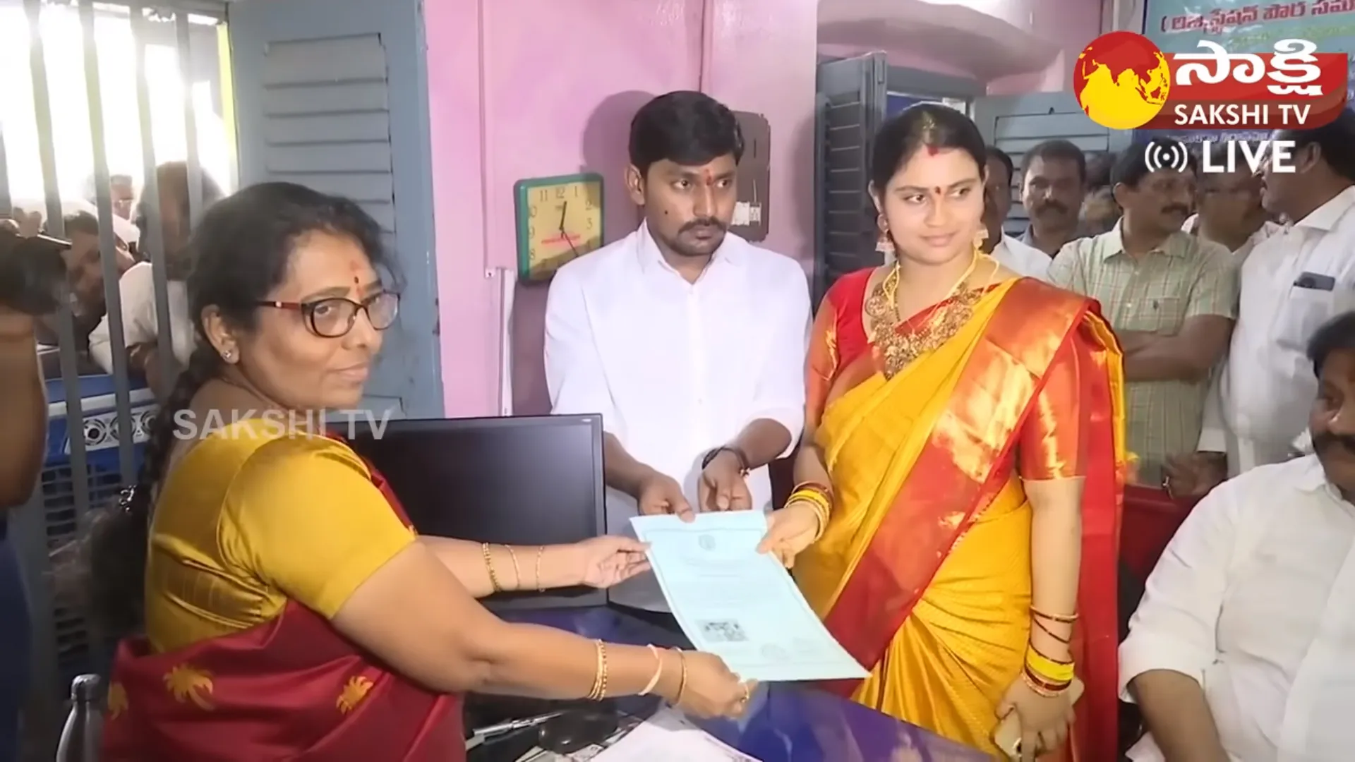 Proddatur MLA Rachamallu Siva Prasad Reddy Daughter Love Marriage