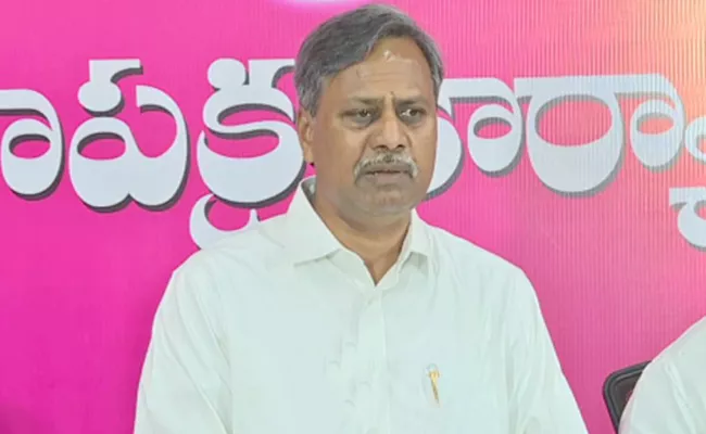 BRS Shock To To MLC Palla Rajeshwar Reddy Return To HYD With KTR Phone - Sakshi