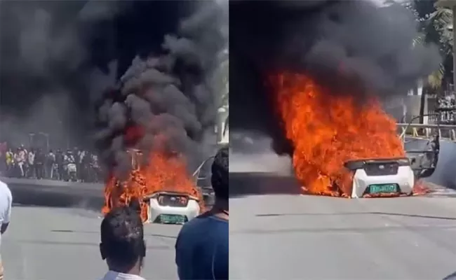 Electric Car Caught Fire In Bengaluru Video Viral - Sakshi