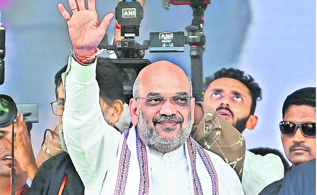 Amit Shah Sensational Comments on CM KCR - Sakshi