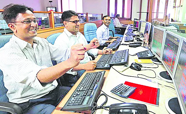 Israel-Hamas war: Sensex up 600 points - Sakshi