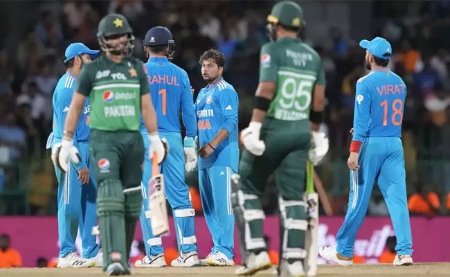 CWC 2023 IND VS PAK: 1.5 Crore Concurrent Viewership In The First Over Itself On Hotstar - Sakshi