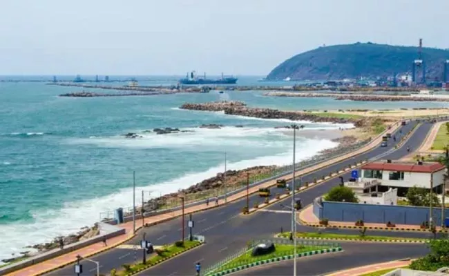 Prepare To Set Up Many Government Offices In Visakhapatnam - Sakshi