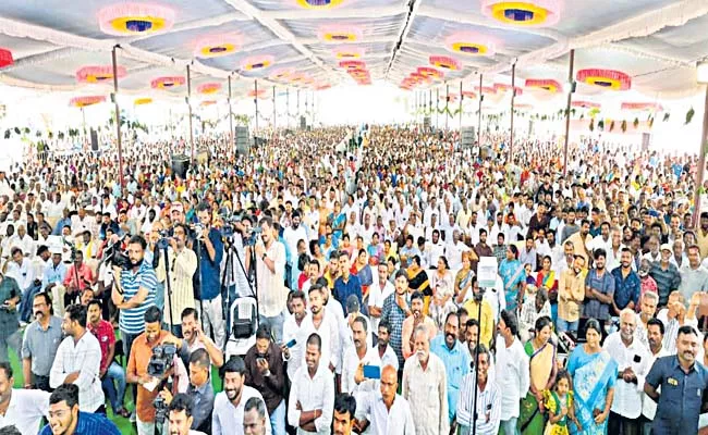 25 thousand people attended YSRCP Atmiya Sammelan - Sakshi