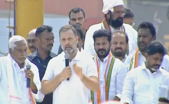 Congress Bus Yatra Day 3 Live Updates - Sakshi