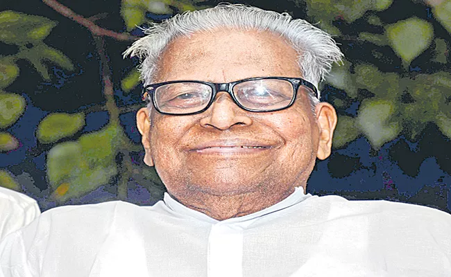 100 not out: Comrade V S Achuthanandan long march - Sakshi