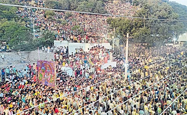 devaragattu bunny utsavam celebrations - Sakshi