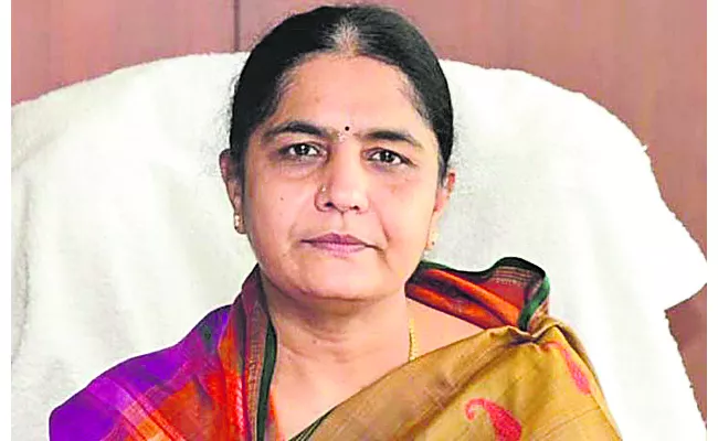 sunitha lakshma reddy resigned from the post of women commission chairman - Sakshi