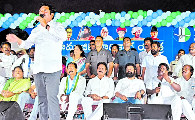 ycp samajika sadhikara bus yatra in bapatla - Sakshi