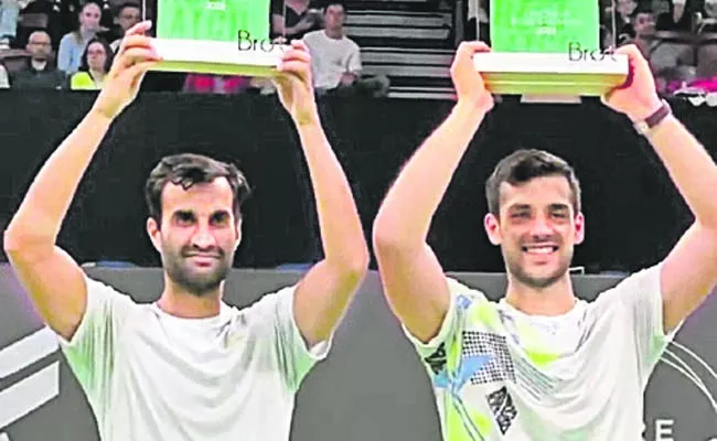 Third doubles title for yuki bhambri - Sakshi