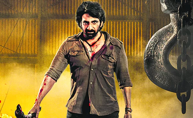 Tiger Nageswara Rao trailer: Ravi Teja leads action thriller as India biggest thief  - Sakshi