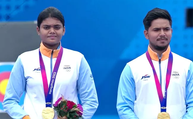 Archers Ojas Pravin, joythi surekha wins gold in Asian Games 2023 - Sakshi