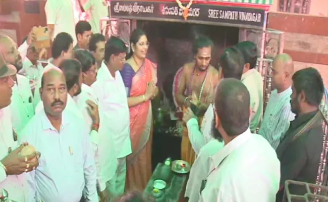 Visakha JAC Offers Special Puja For Visakhapatnam Executive Capital - Sakshi