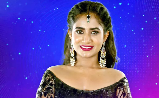 Bigg Boss 7 Telugu: Nayani Pavani as 5th Wild Card Contestant - Sakshi