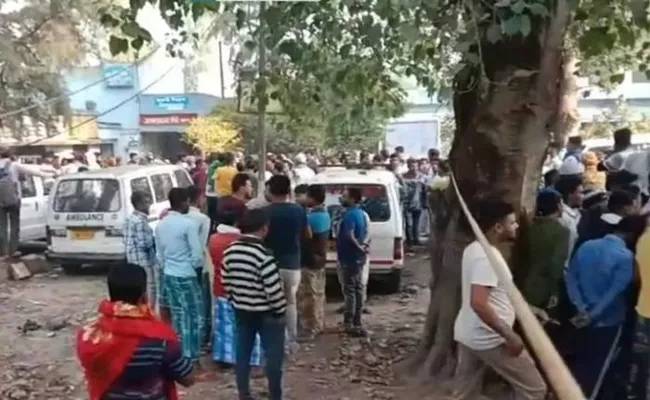 TMC leader shot dead, assailant lynched - Sakshi