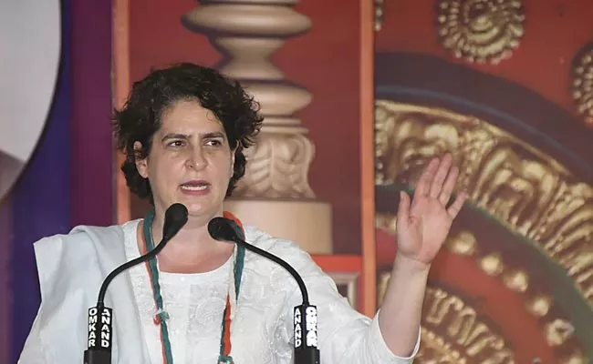 Priyanka Gandhi Comments On Jyotiraditya Scindia - Sakshi