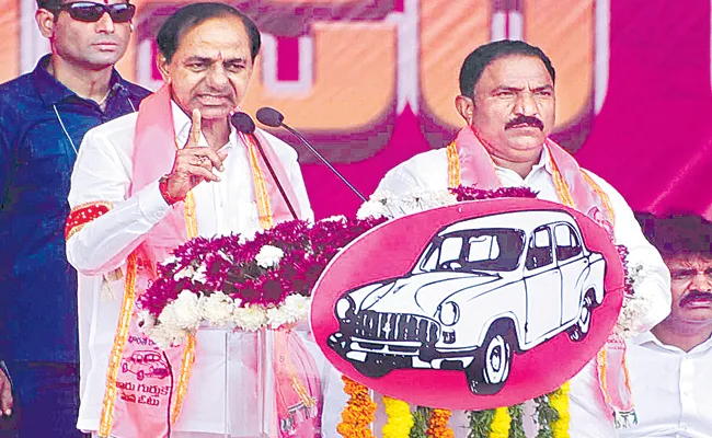 CM KCR Comments In Satthupalli and Yellandu Public Meeting - Sakshi