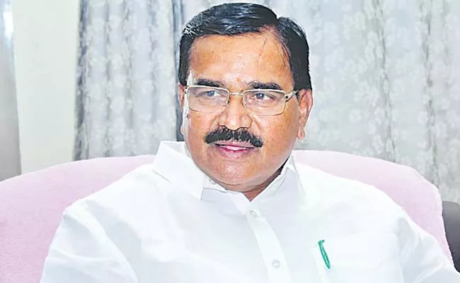 Minister Niranjan Reddy fires of Congress - Sakshi