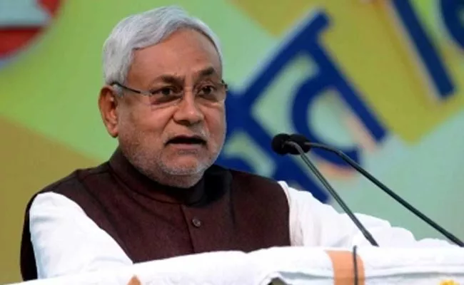 Nitish Kumar Criticise Congres About India Progress  - Sakshi