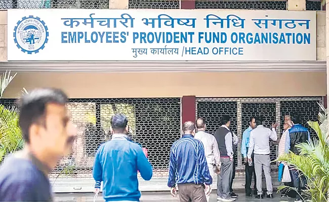 EPFO adds 1. 72 million members in September  - Sakshi