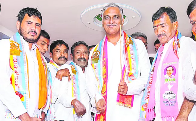 Minister Harish Rao Sensational Comments On Etela Rajender - Sakshi