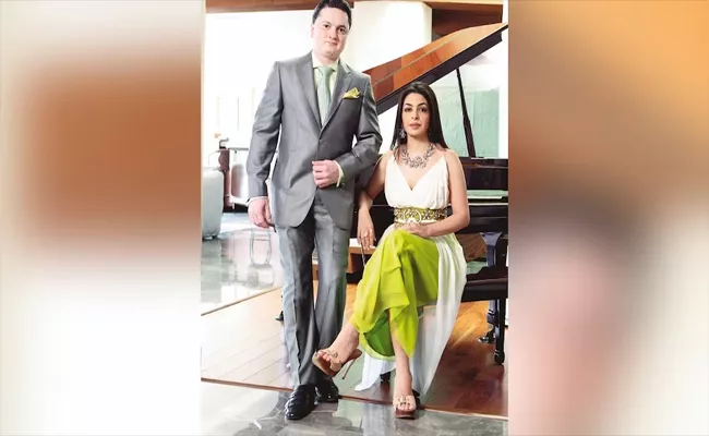 Raymond Chairman Gautam Singhania Wife Nawaz Modi Shocking Comments - Sakshi