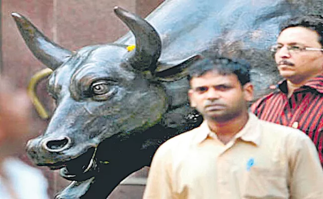 Sensex and Nifty End Flat After A Rangebound Session - Sakshi