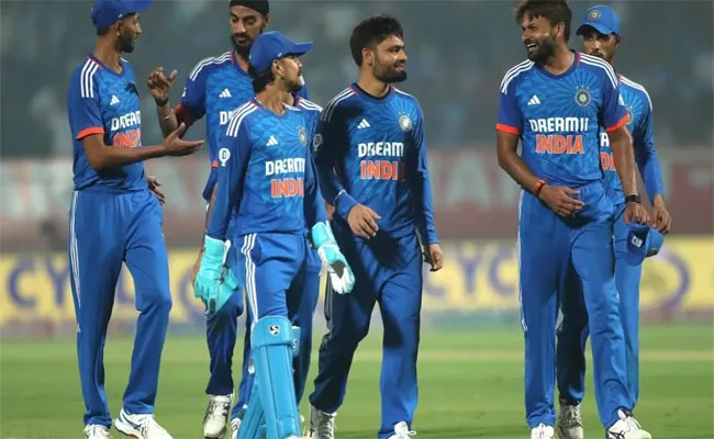 IND VS AUS 2nd T20, Thiruvananthapuram: Updates And Highlights - Sakshi