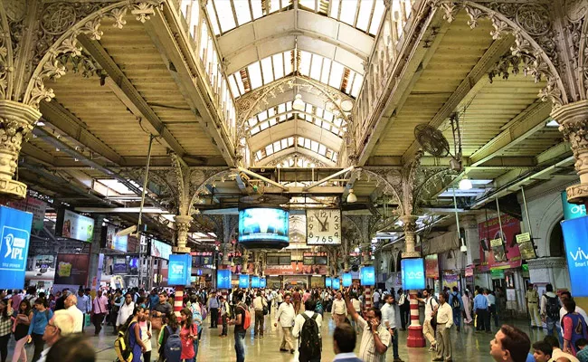 Security of Mumbai Railway Stations 15 Years After 2611 - Sakshi