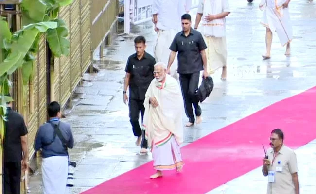 Prime Minister Modi Tirumala Tour Updates - Sakshi