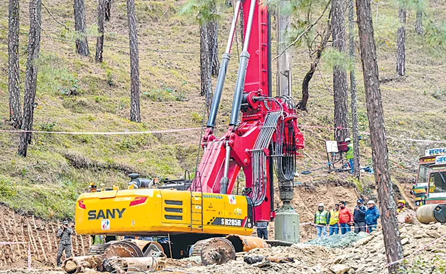 Uttarakhand tunnel collapse: These Are The Multiple Options Used To Rescue Trapped Workers - Sakshi