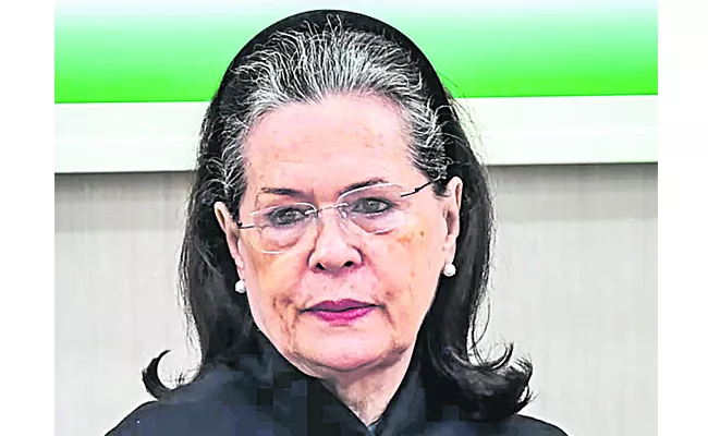 sonia gandhis message to people of telangana ahead of polls - Sakshi