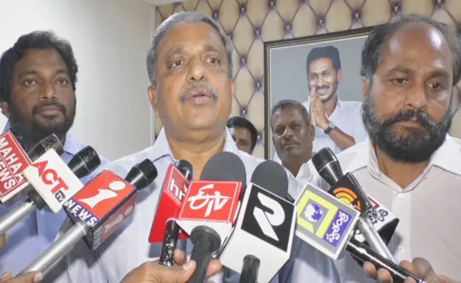 sajjala Ramakrishna Reddy Takes On Purandeswari - Sakshi