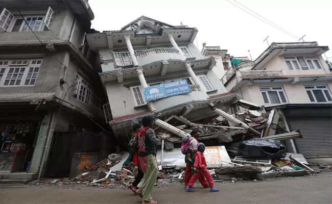 Why Earthquake in Nepal Strike Frequently - Sakshi