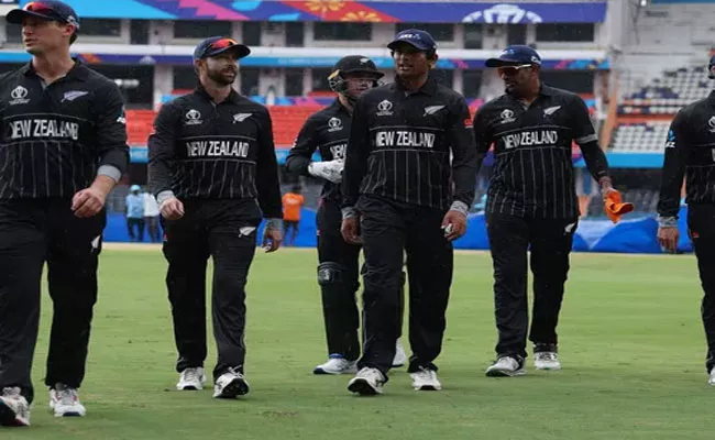 CWC 2023 NZ VS PAK: New Zealand Became First Team To Lose A WC Match Despite Scoring 400 Plus Runs - Sakshi