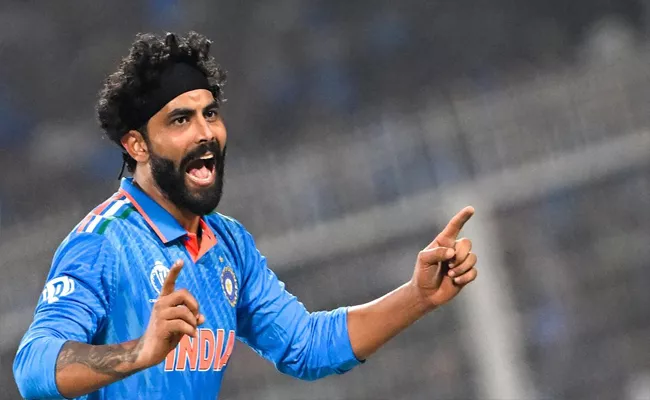 Jadeja Becomes second Indian spinner to take World Cup fifer after Yuvraj - Sakshi