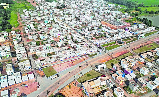 loans at pavala interest to home builders: andhra pradesh - Sakshi