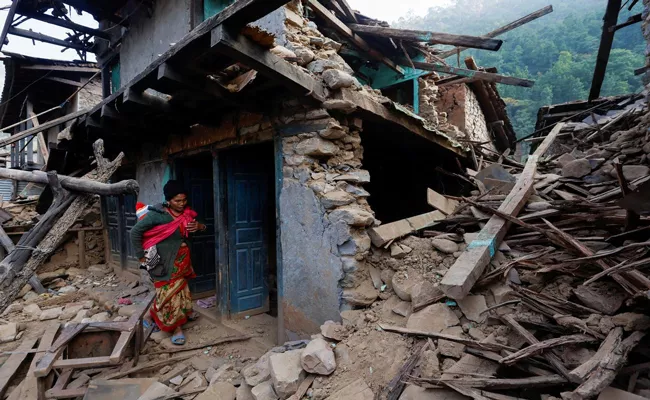 Another Earthquake Hits Nepal - Sakshi