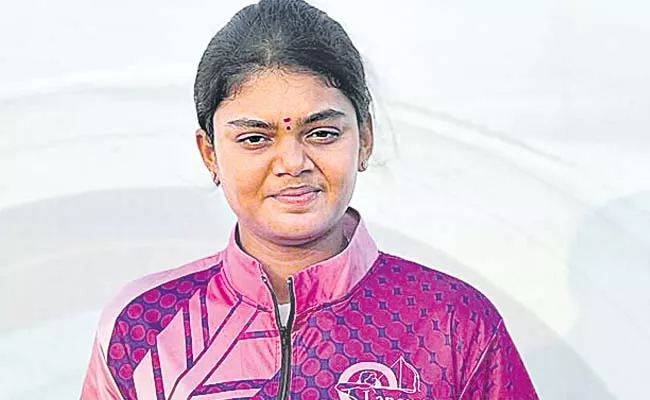 Jyoti Surekha in the pre quarter final - Sakshi