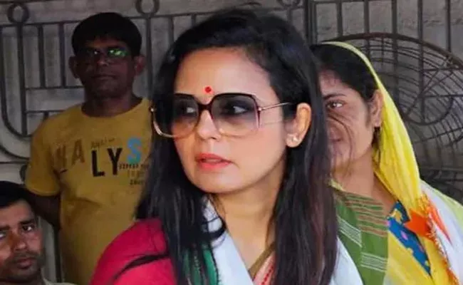 Ethics Panel Approves Mahua Moitra's Expulsion From Parliament - Sakshi