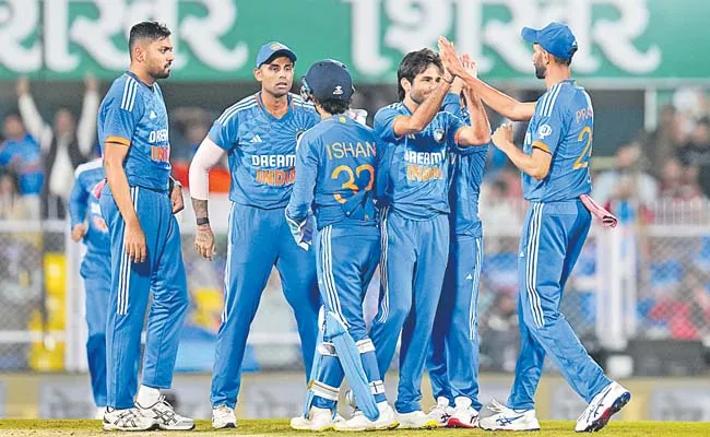 India vs Australia 4th T20 today - Sakshi