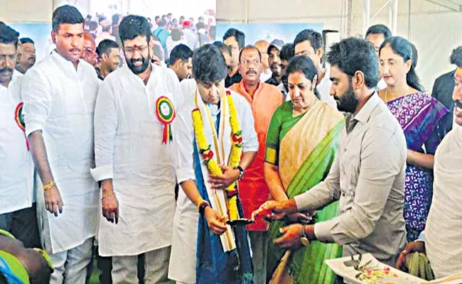 International standard of accommodation at Madurapudi Airport - Sakshi