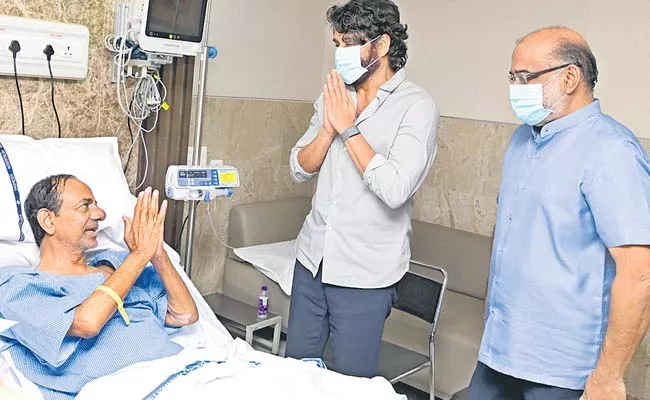 Celebrities visit KCR - Sakshi