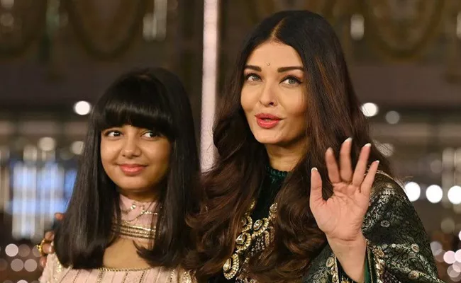 Aishwarya Rai Has Moved Out Of The Bachchan Home - Sakshi