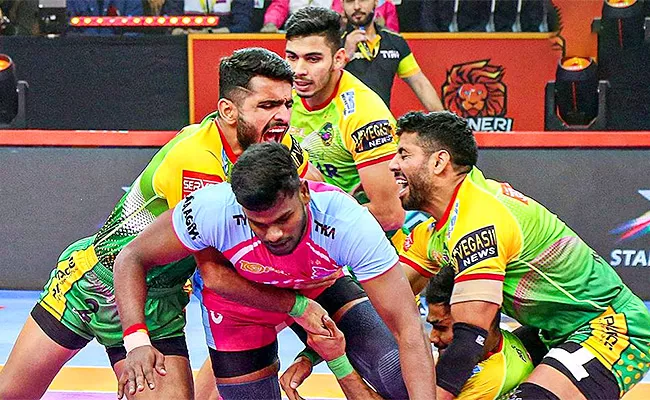 Ajith Kumar helps Jaipur Pink Panthers register thrilling win - Sakshi