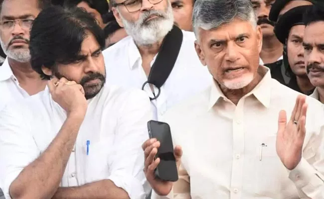 Kapu Leaders Slams On Pawan Kalyan And Chandrababu Meeting - Sakshi