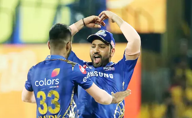 Gavaskar Explains Reasons That Prompted MI To Replace Captain Rohit - Sakshi