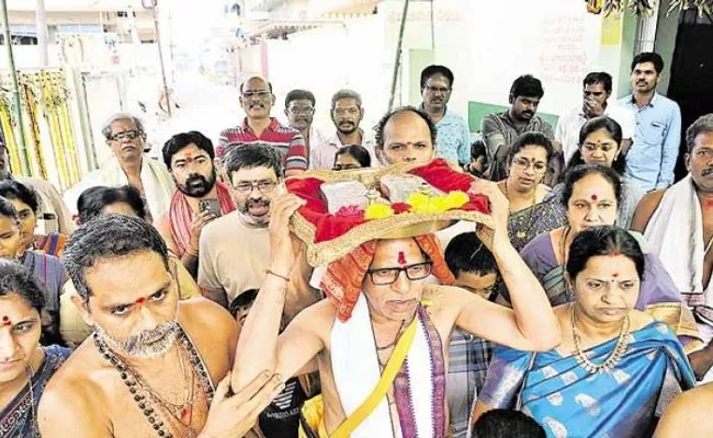 Padayatra to Ayodhya with the feet of Lord Rama - Sakshi