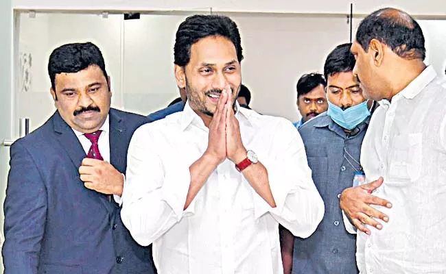 Daily routine of YS Jagan Mohan Reddy - Sakshi